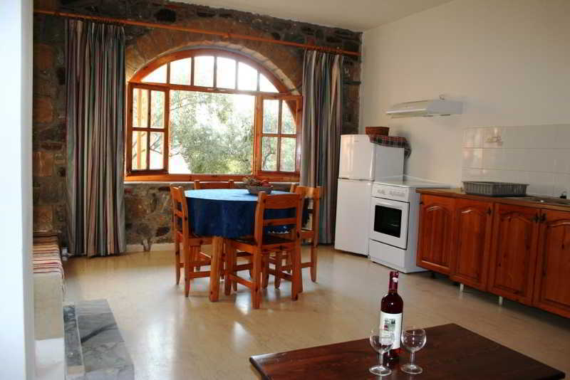 Nikas Rooms & Apartments Stoúpa Esterno foto